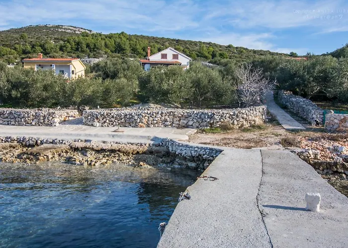 House Otusi * Ткон