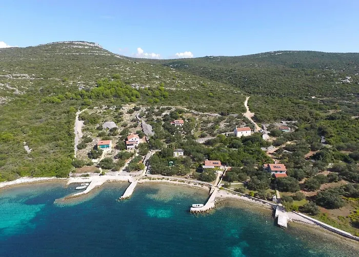 House Otusi Vikendica Tkon