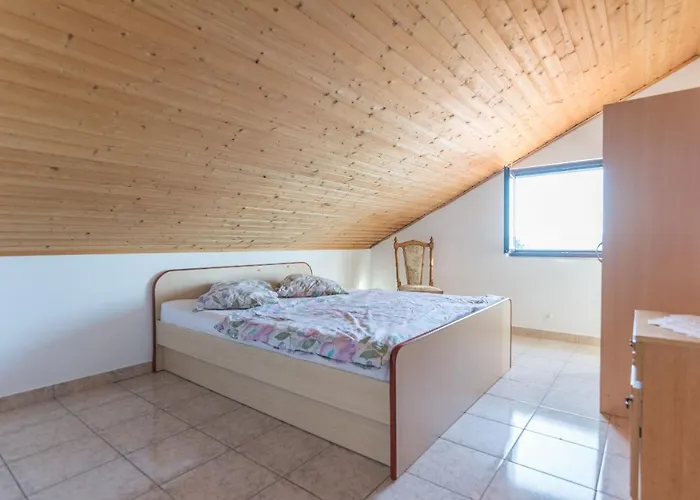 بيت للعطل House Otusi تكون